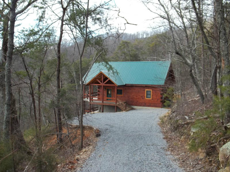 285 Starr Mtn Road Tellico Plains, TN 37385 - Photo 3 of 27 749_3