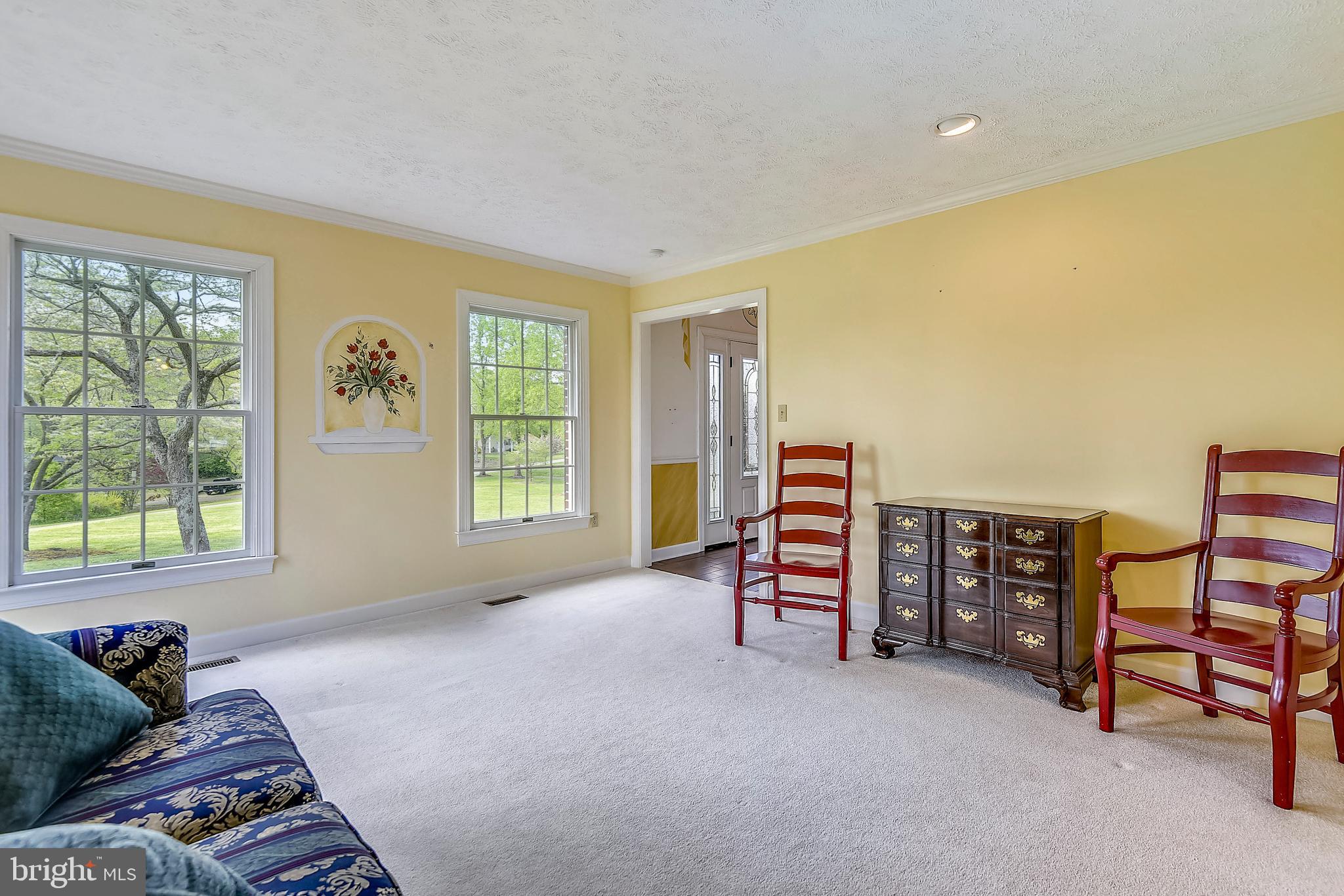 7013 Prout Road Friendship, MD 20758 - Photo 6 of 49 Light & Bright Palette