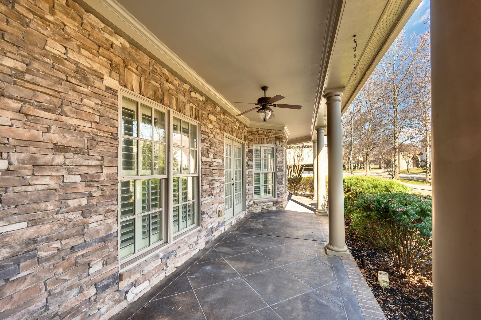 405 Luna Court Franklin, TN 37064 - Photo 8 of 57