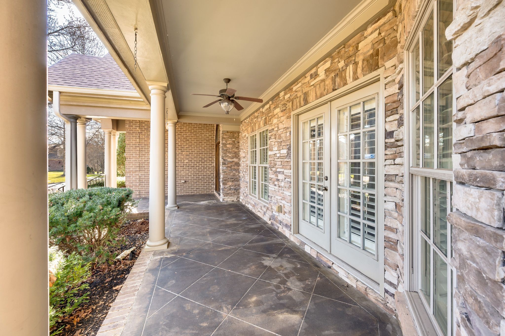 405 Luna Court Franklin, TN 37064 - Photo 10 of 57