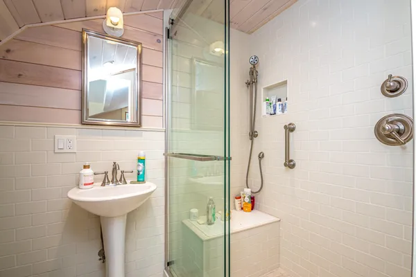 $695,000 | 4 Evergreen Trail, Unit 1B, Jackson, NH 03846