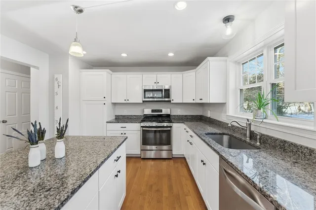 $649,900 | 193 James Trail, Richmond, RI 02892