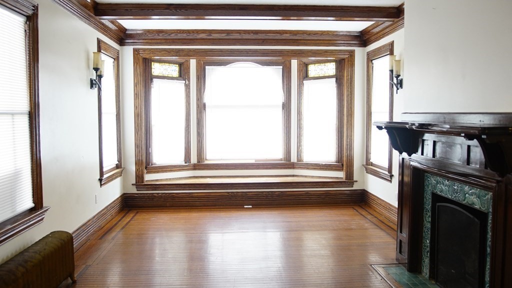 188 Florida Street Springfield, MA 01109 - Photo 4 of 27 Gallery Image 4