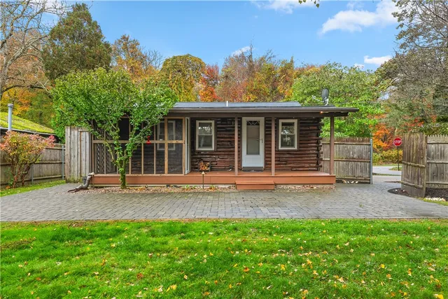 $590,000 | 51 Osceola Avenue, Narragansett, RI 02882