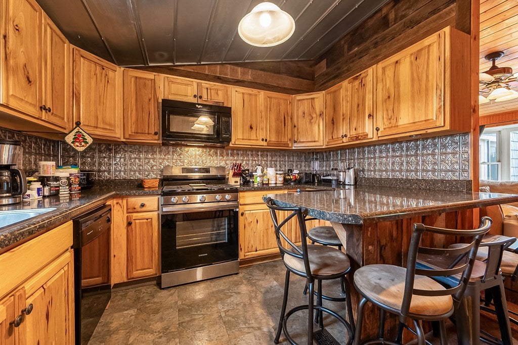 1605 Cornerstone Road Independence, VA 24348 - Photo 16 of 72 Gallery Image 16