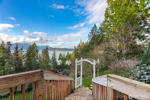 $775,000 | 12001 Seabeck Highway Northwest, Seabeck, WA 98380
