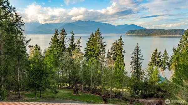 $775,000 | 12001 Seabeck Highway Northwest, Seabeck, WA 98380
