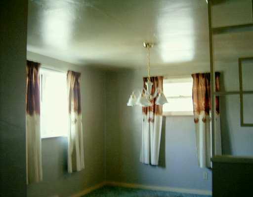 544 Agnew Road Baldwin, PA 15227 - Photo 4 of 7 Dining Room.