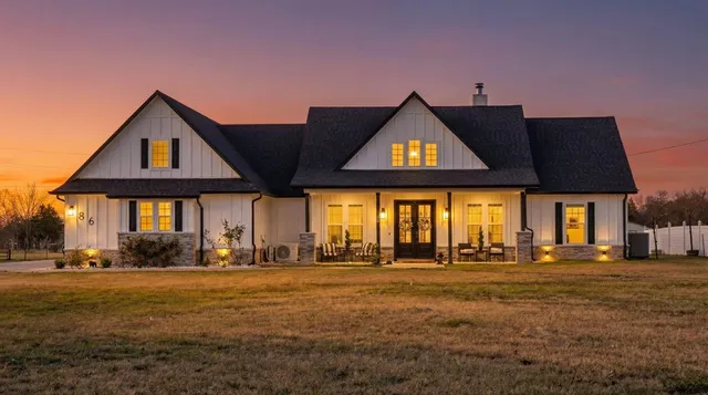 a front view of house with yard