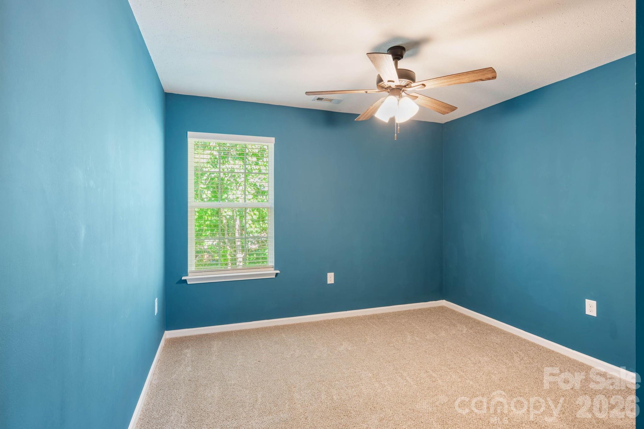 1429 River Run Road Lowell, NC 28098 - Photo 22 of 37