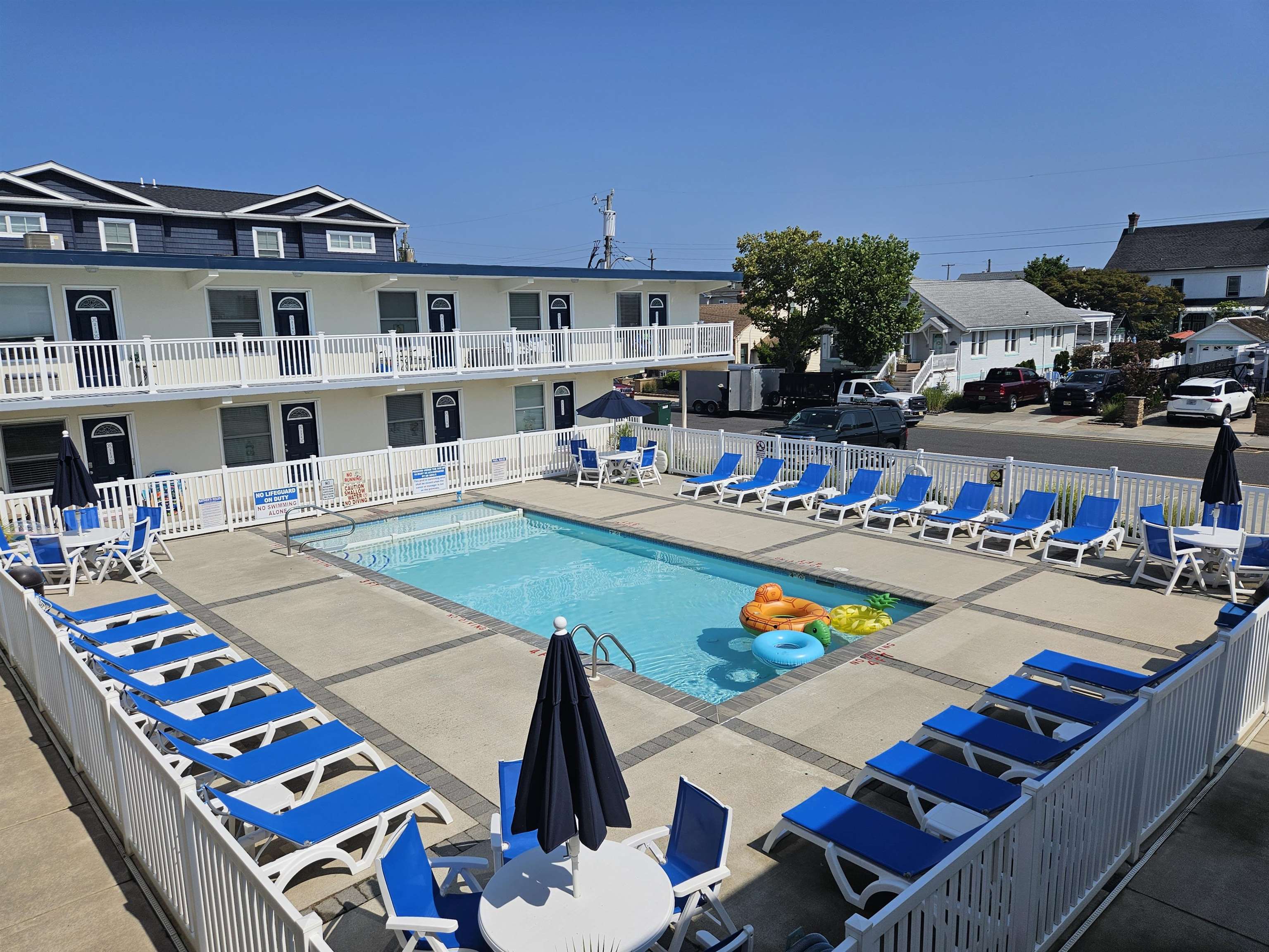 208 East Forget-Me-Not Road, Unit 111 Wildwood Crest, NJ 08260 - Photo 13 of 16 a view of city from the terrace along with seating space