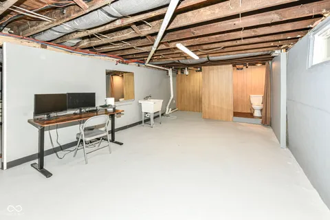 $190,000 | 5075 East Walnut Street, Indianapolis, IN 46201