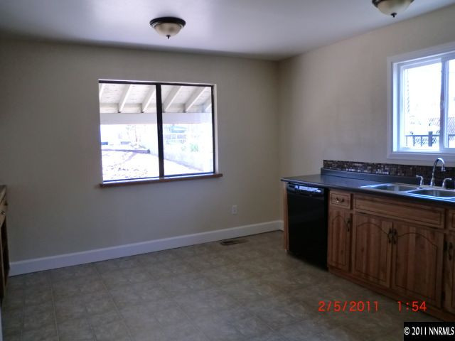760 Montgomery Way Reno, NV 89506 - Photo 6 of 13 Photo 6