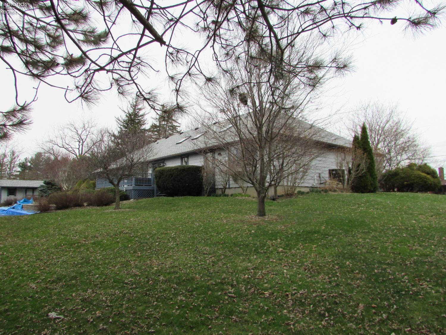 6618 Portland Road Sandusky, OH 44870 - Photo 4 of 24 Gallery Image 4