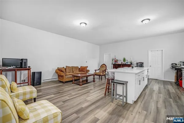 $3,495 | 512 Monastery Place, Unit 3, Union City, NJ 07087
