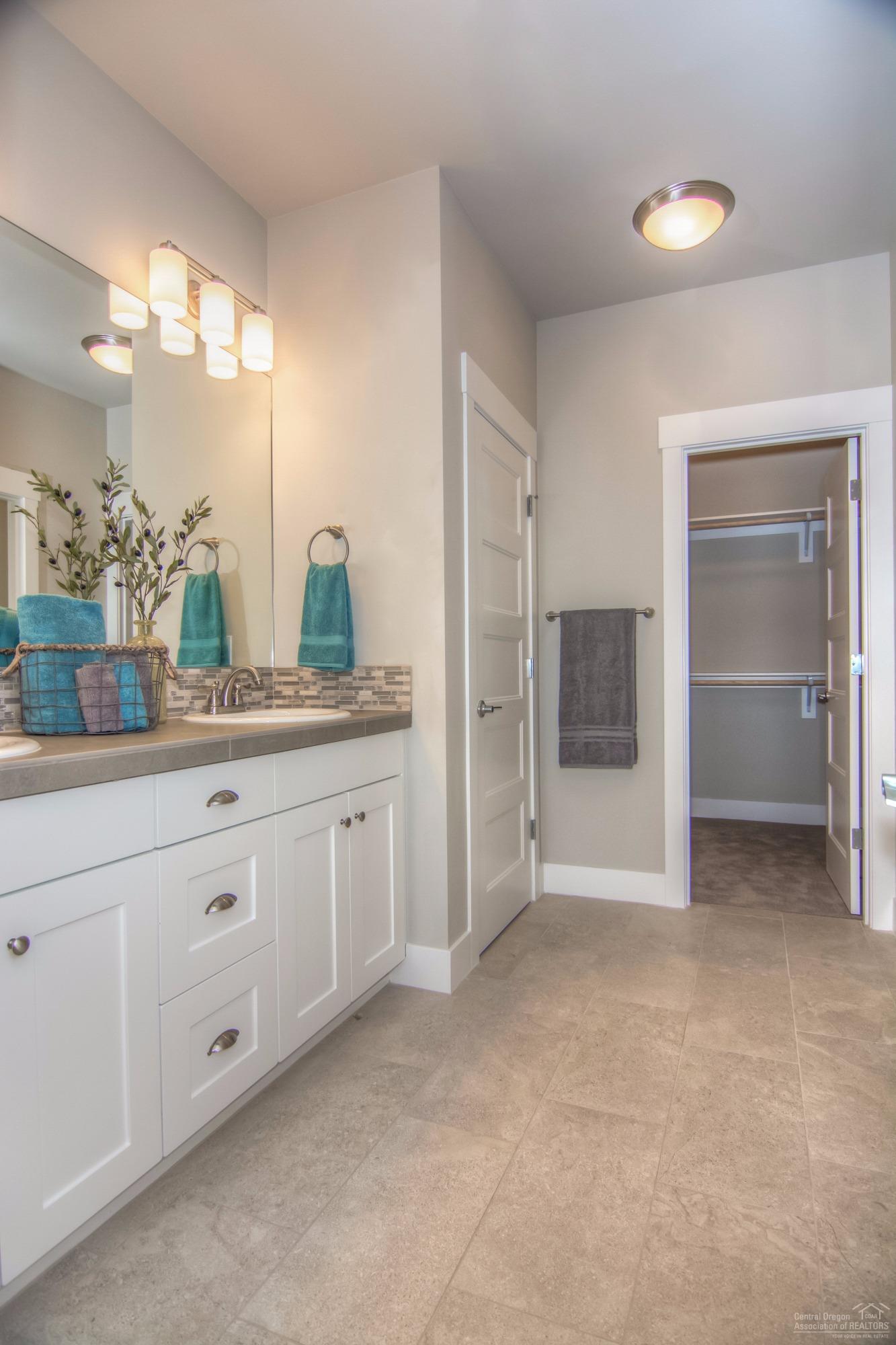 2668 Northeast Jones Road Bend, OR 97701 - Photo 11 of 18 Additional Photo