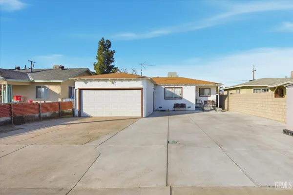 $293,000 | Undisclosed Address, Bakersfield, CA 93307