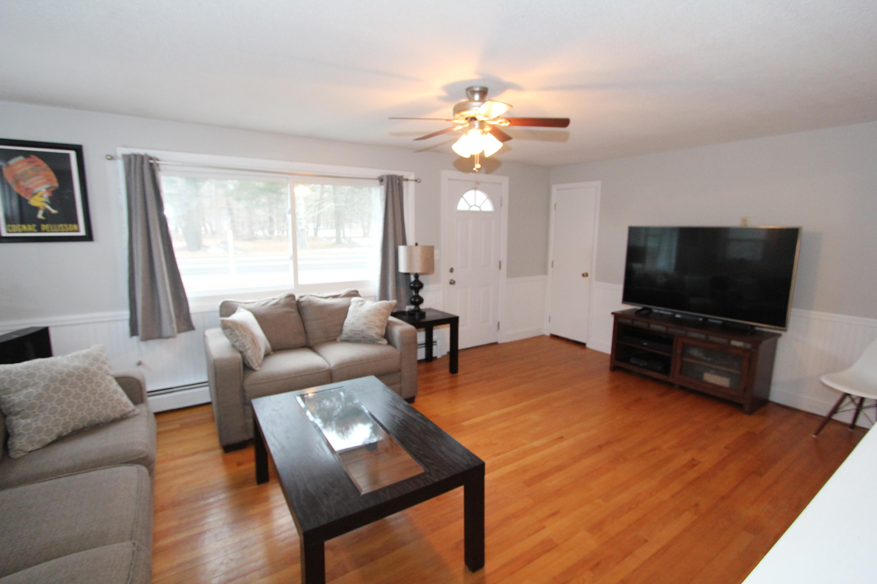 184 Shaker Road Gray, ME 04039 - Photo 3 of 21 Living room