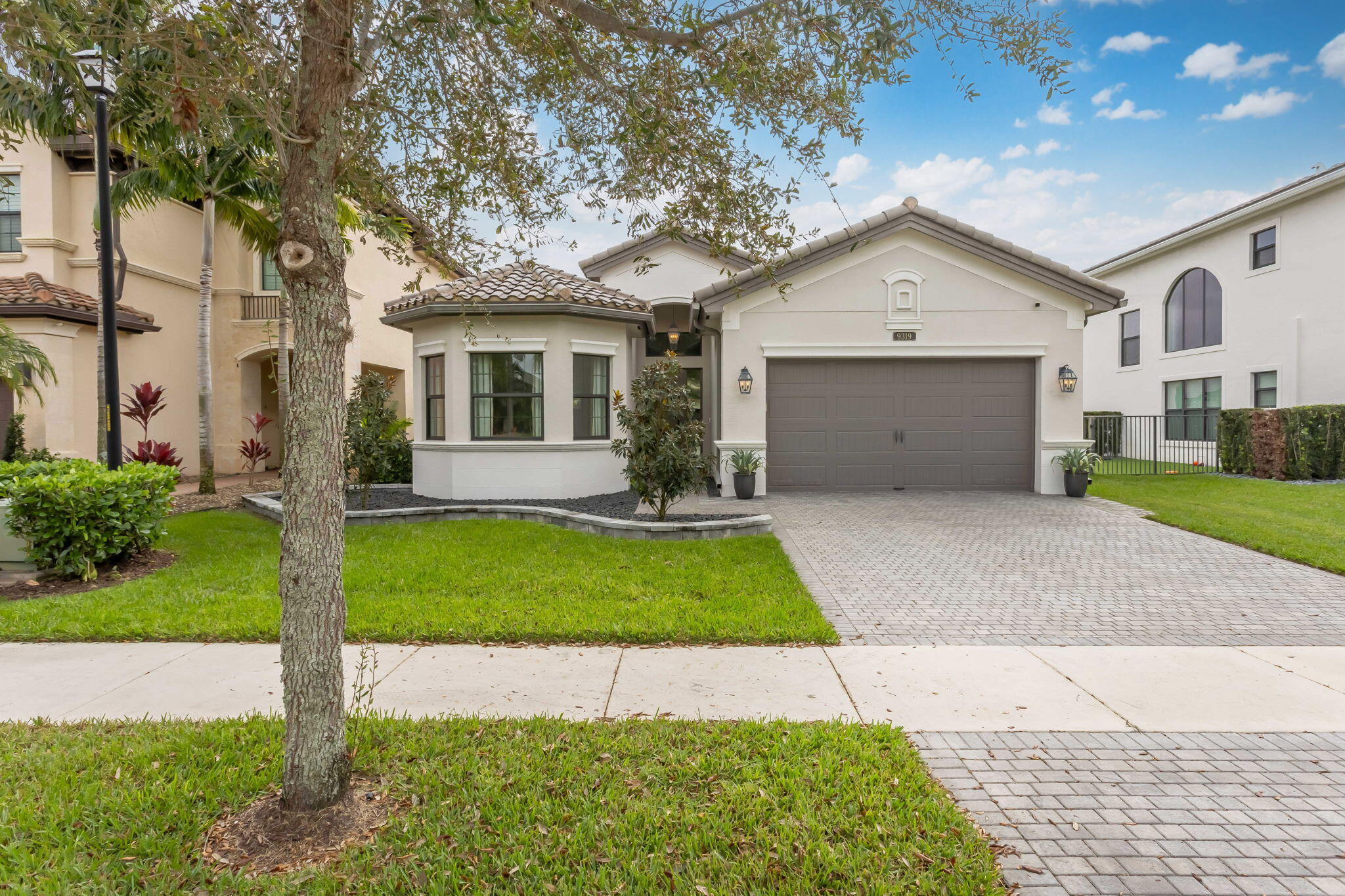 9319 Eden Roc Court Delray Beach, FL 33446 - Photo 2 of 65 1-web-or-mls-0E2A4323-HDR