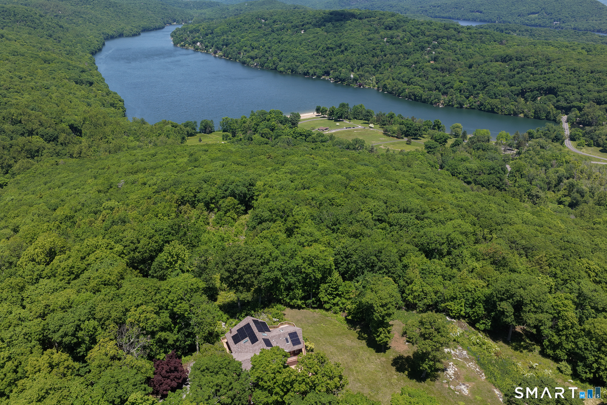 162 Short Woods Road New Fairfield, CT 06812 - Photo 5 of 40
