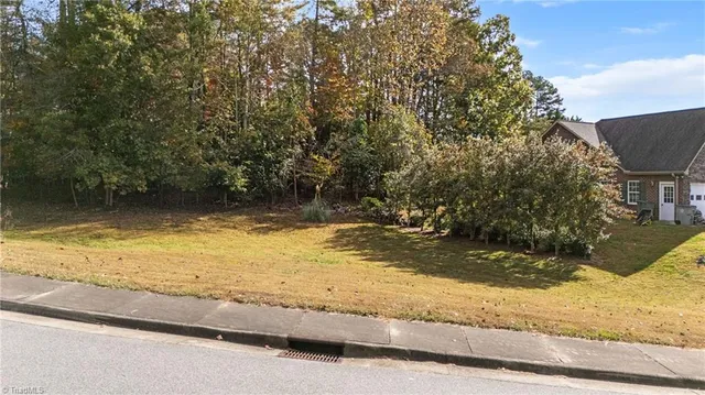 $30,000 | 924 Barrington Drive Northeast, Lenoir, NC 28645