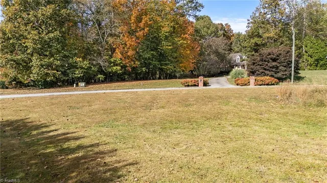 $30,000 | 924 Barrington Drive Northeast, Lenoir, NC 28645