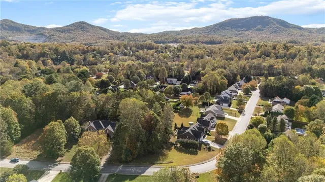 $30,000 | 924 Barrington Drive Northeast, Lenoir, NC 28645