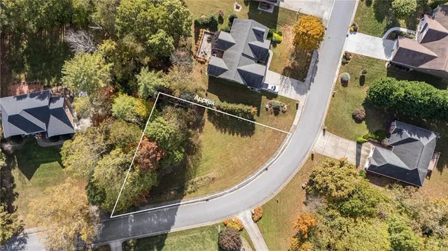 $30,000 | 924 Barrington Drive Northeast, Lenoir, NC 28645