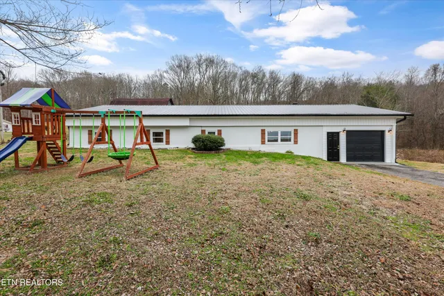 $325,000 | 2597 River Road, Kingston, TN 37763