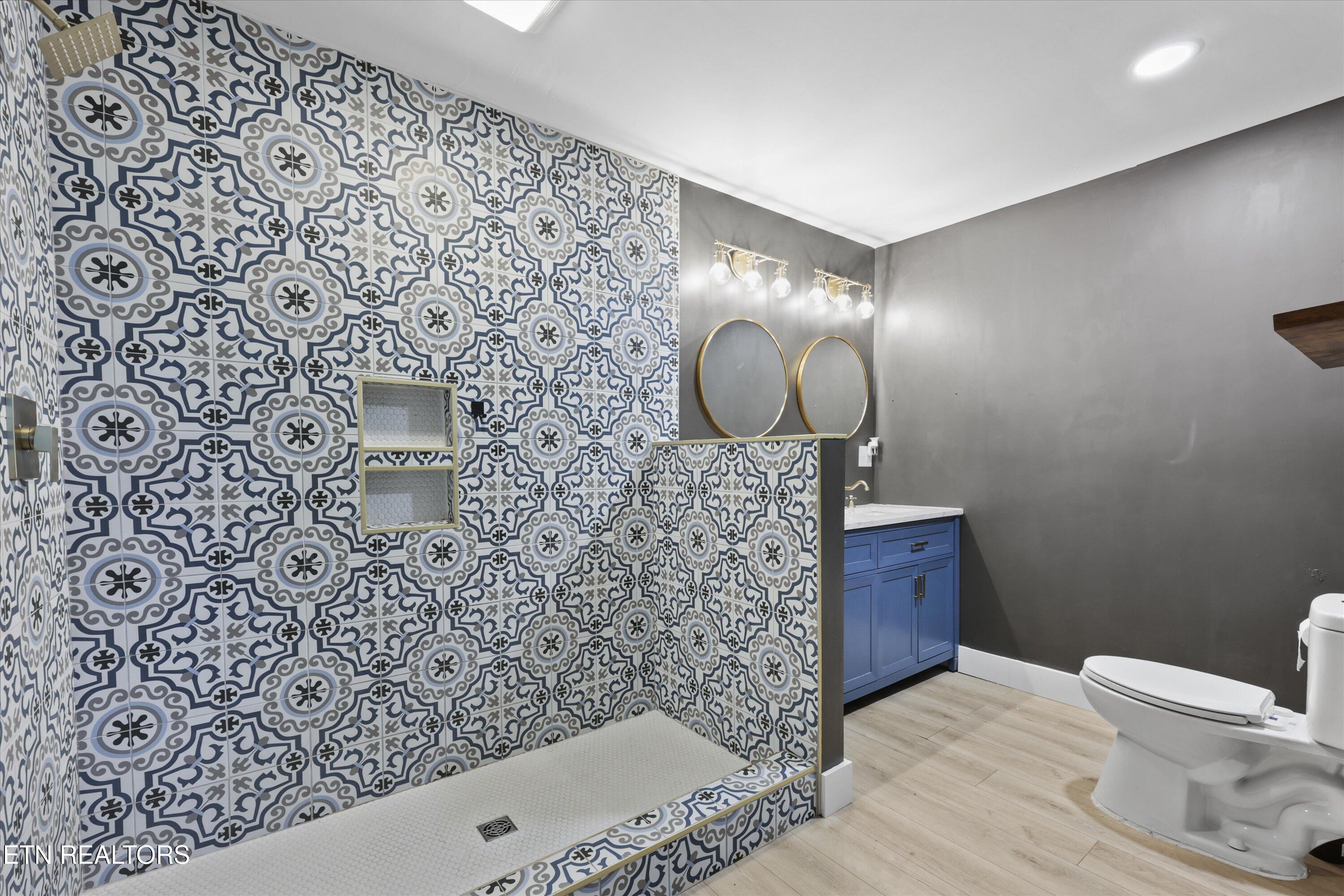 2597 River Road Kingston, TN 37763 - Photo 18 of 34 Primary Bathroom