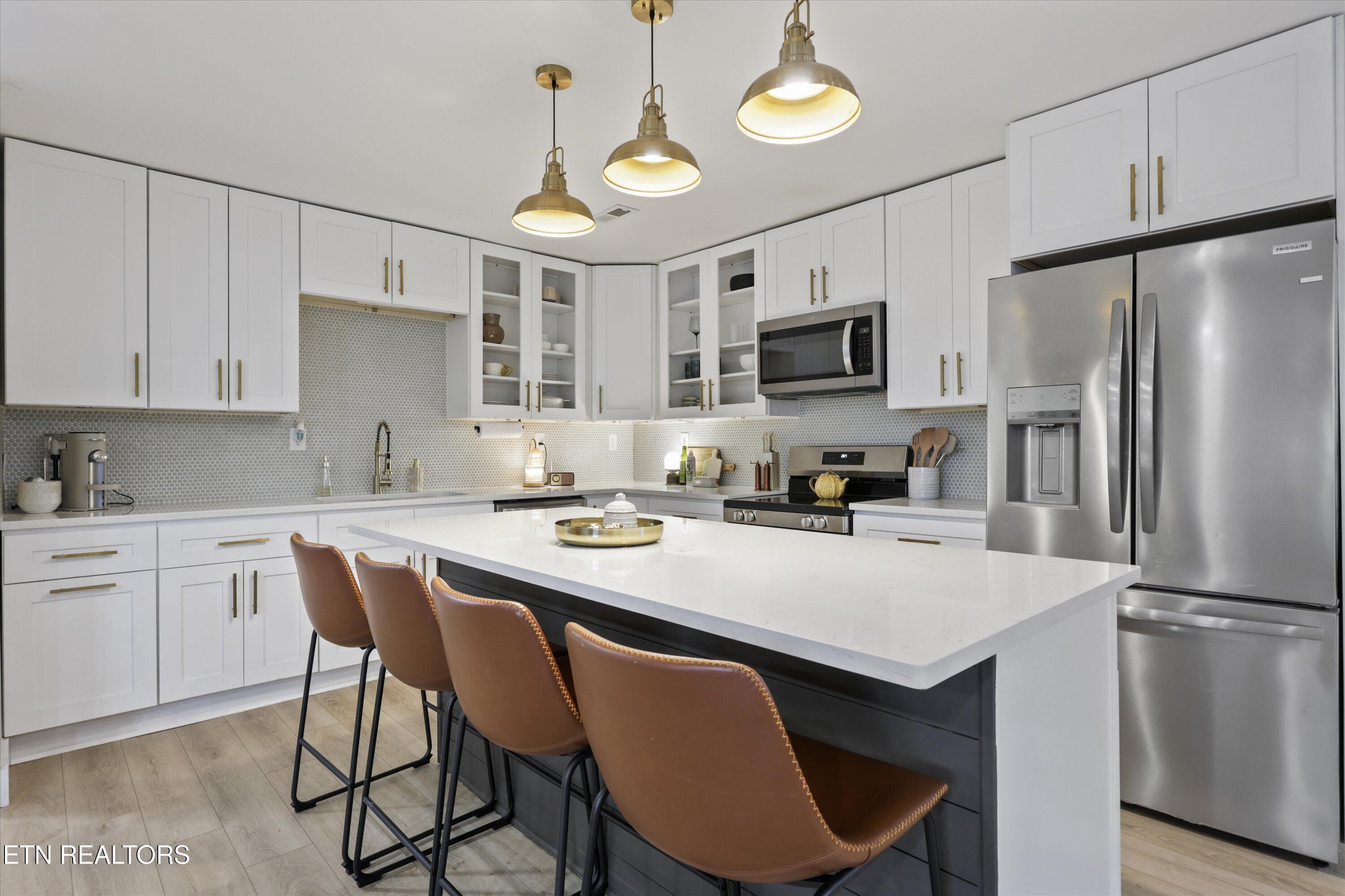 2597 River Road Kingston, TN 37763 - Photo 10 of 34 Kitchen