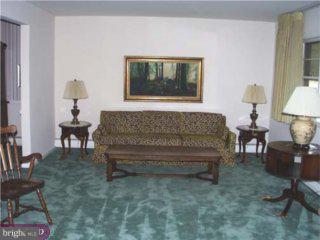 649 Evans Road Springfield, PA 19064 - Photo 3 of 6