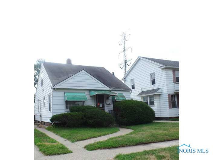 3906 Bellevue Road Toledo, OH 43613 - Photo 2 of 7 Exterior Front.