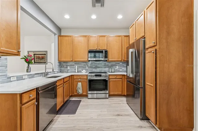 $3,200 | 10659 Whittington Court, Largo, FL 33771