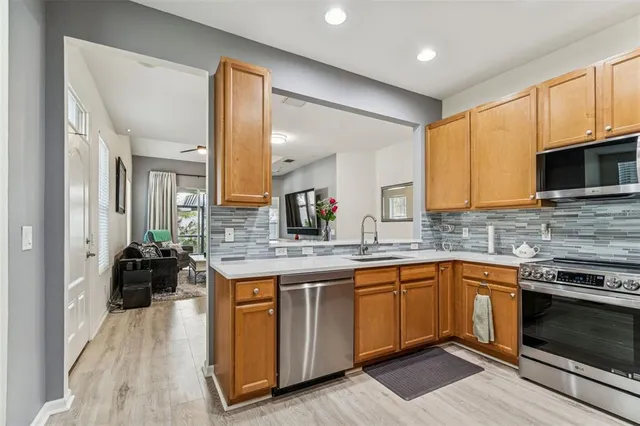 $3,200 | 10659 Whittington Court, Largo, FL 33771