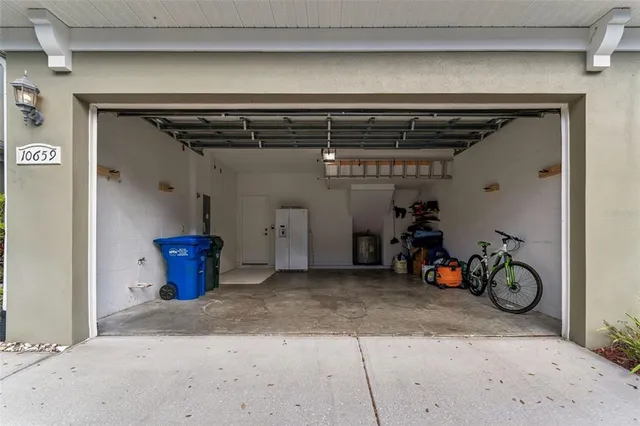 $3,200 | 10659 Whittington Court, Largo, FL 33771