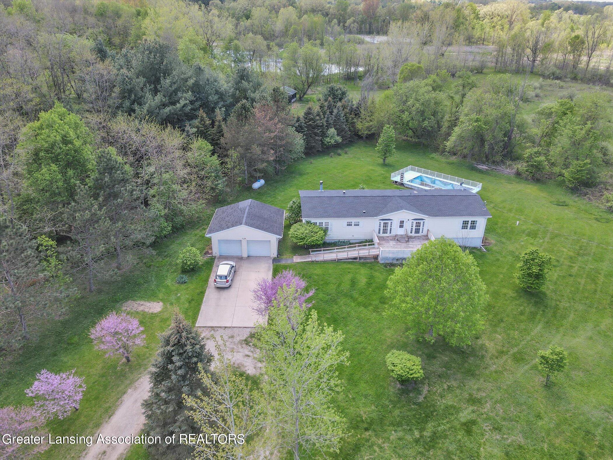 6120 Kikendall Road Eaton Rapids, MI 48827 - Photo 1 of 44 Exterior