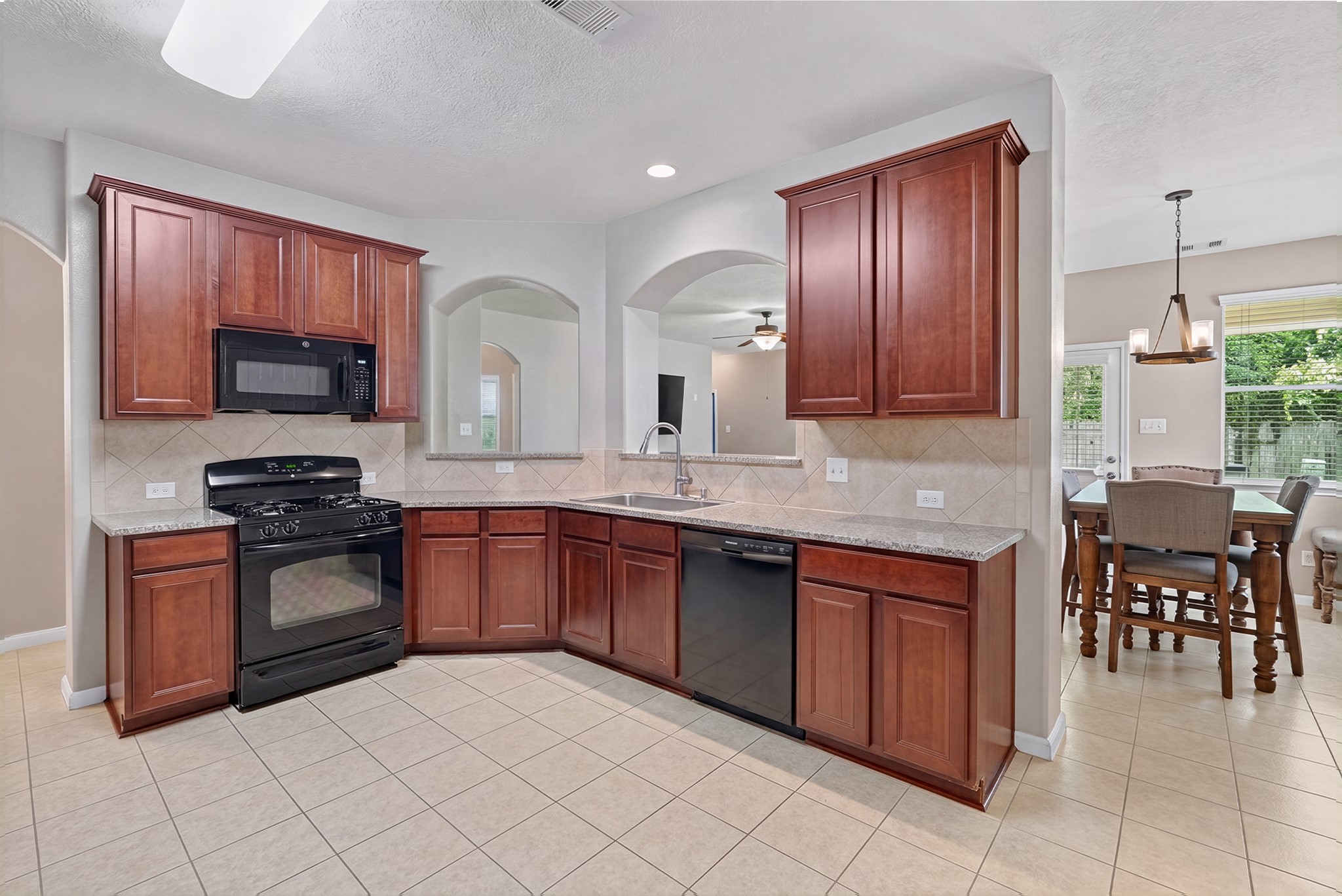 1906 Spring Cliff Court Spring, TX 77373 - Photo 10 of 29