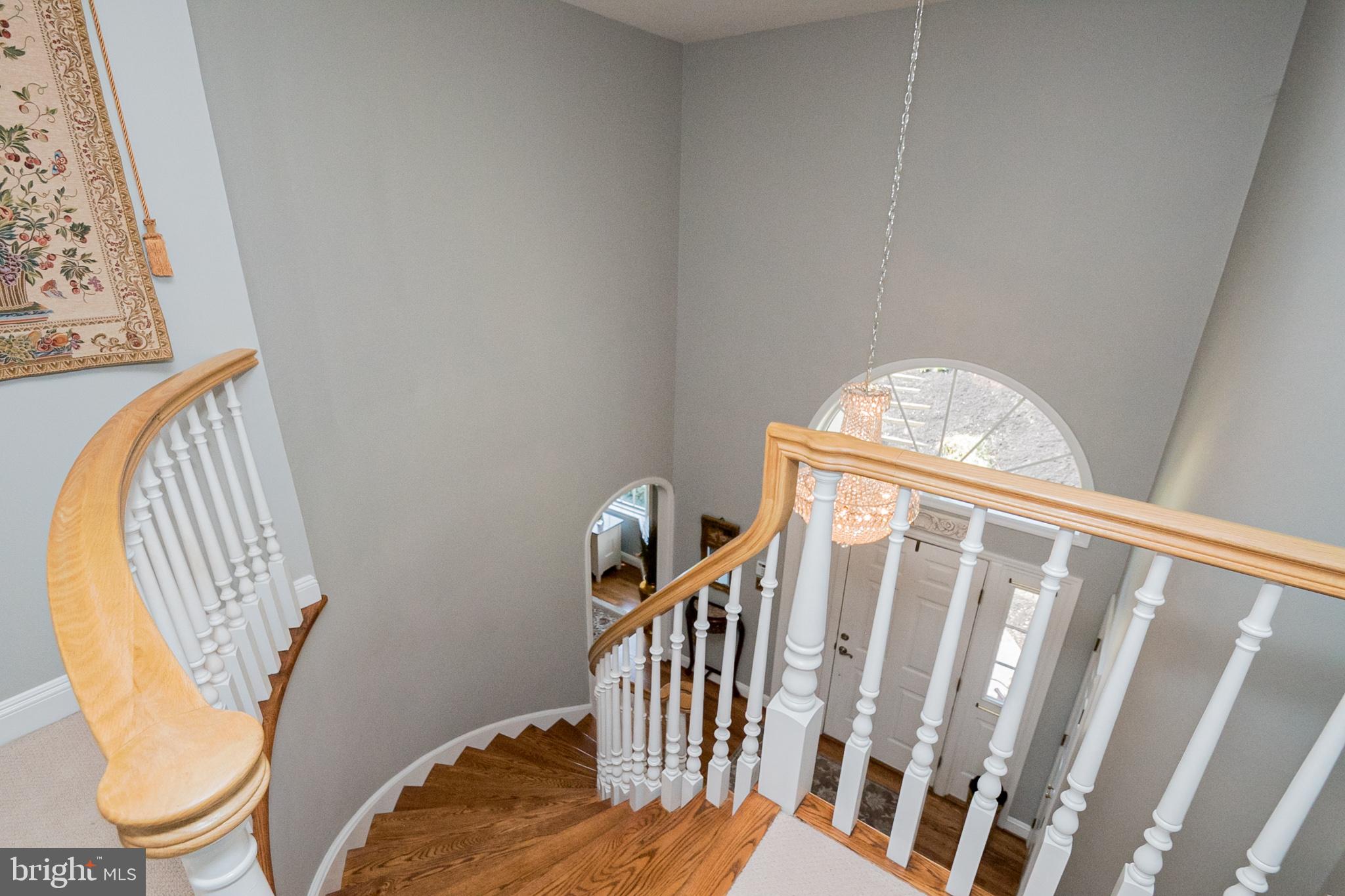 31 Forest Ridge Road Newark, DE 19711 - Photo 26 of 52 Beautiful Curved Hardwood Staircase