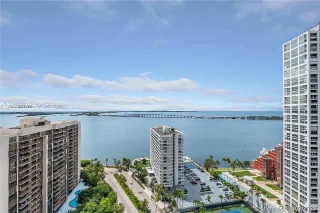 $5,500 | 151 Southeast 15th Road, Unit 2503, Miami, FL 33131