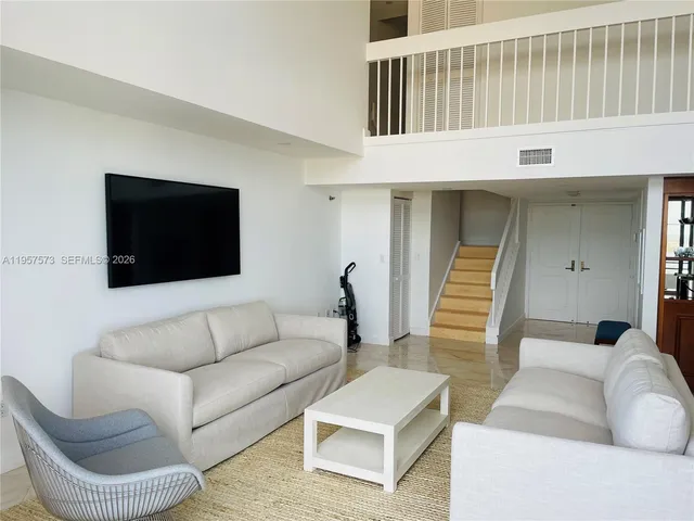 $5,500 | 151 Southeast 15th Road, Unit 2503, Miami, FL 33131