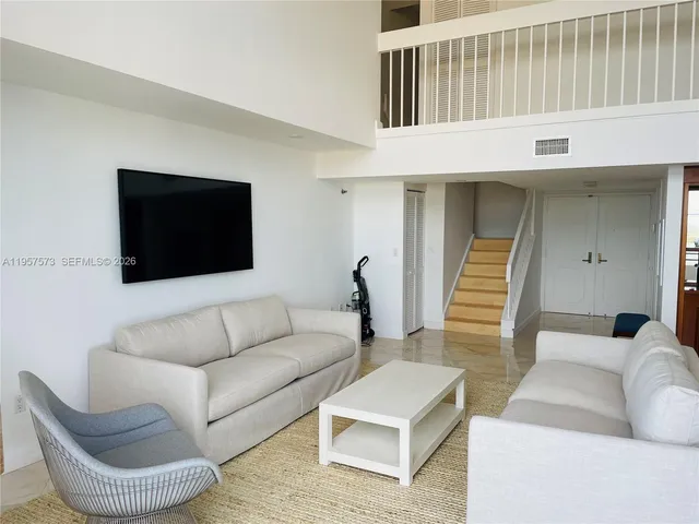 $5,500 | 151 Southeast 15th Road, Unit 2503, Miami, FL 33131