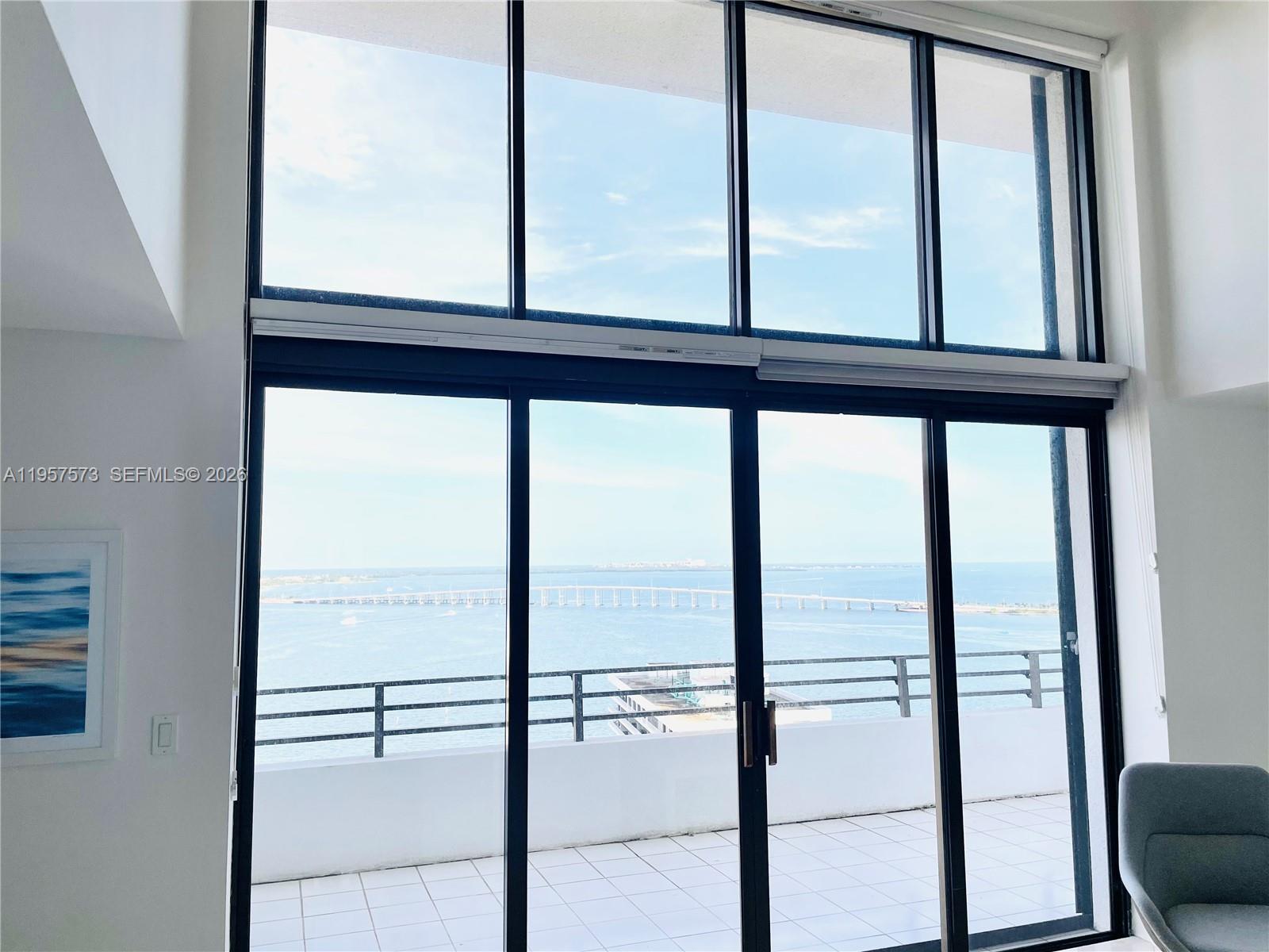 151 Southeast 15th Road, Unit 2503 Miami, FL 33131 - Photo 5 of 38