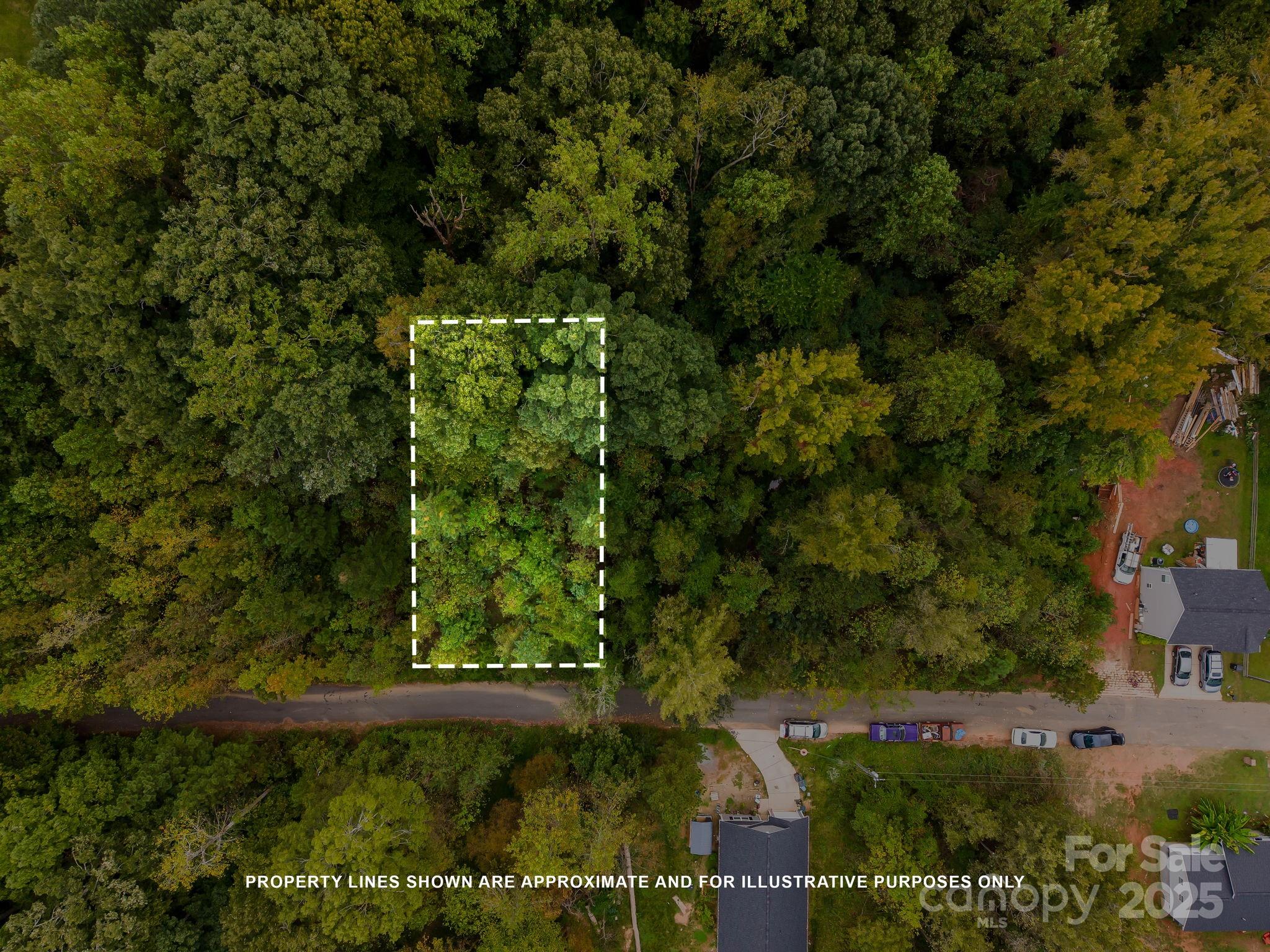 5924 Torrence Street, Unit 22 Charlotte, NC 28269 - Photo 2 of 9 a view of a yard