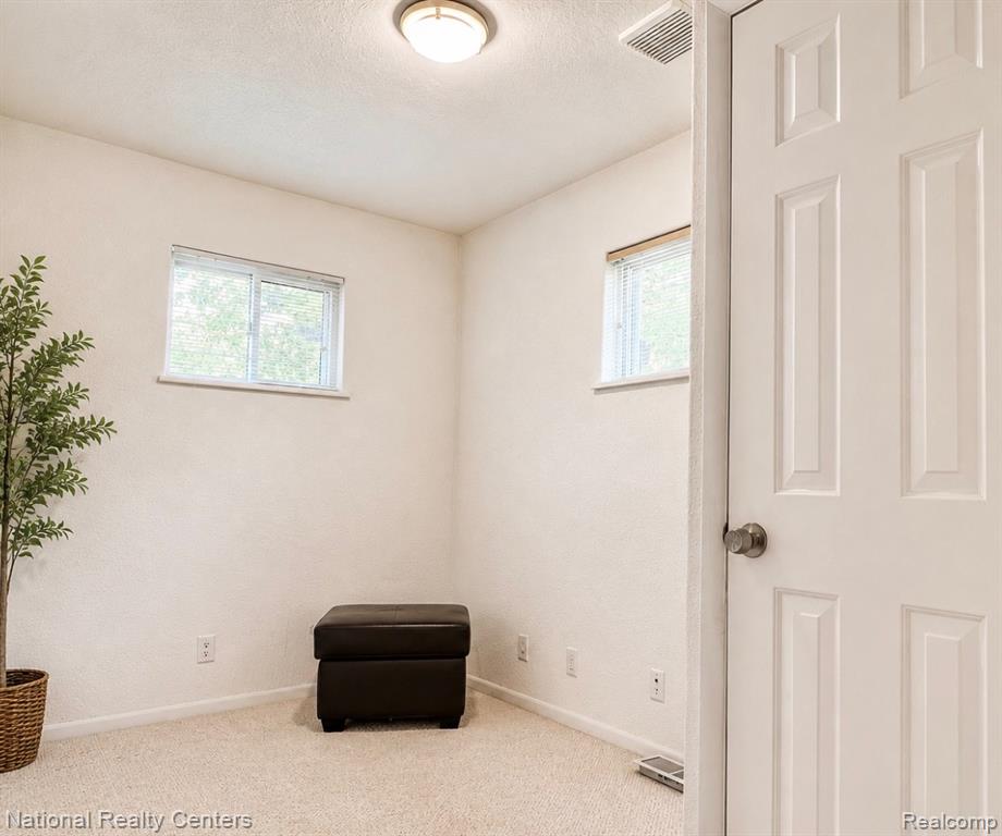 3137 Dean Road Lambertville, MI 48144 - Photo 18 of 24