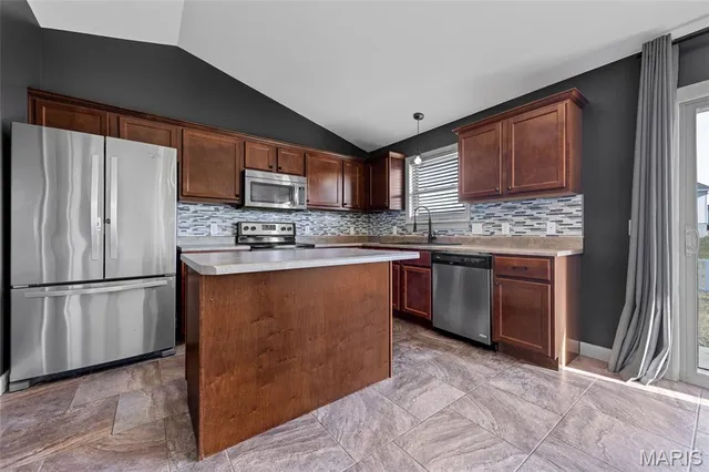 $345,000 | 90 Brookshire Creek Drive, Wentzville, MO 63385