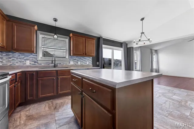 $345,000 | 90 Brookshire Creek Drive, Wentzville, MO 63385