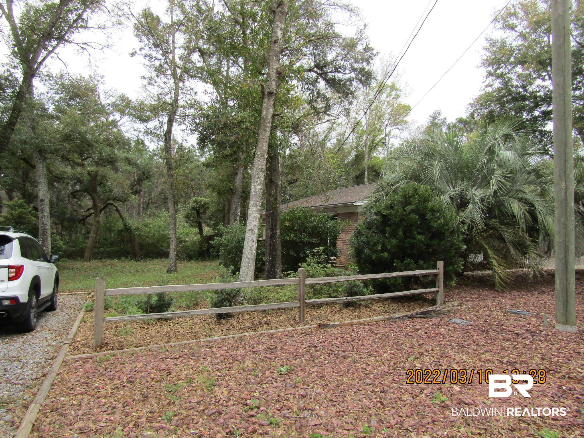 1533 Valencia Drive Lillian, AL 36549 - Photo 5 of 34