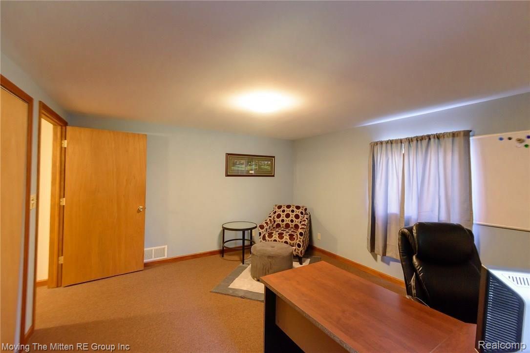 20454 Gill Road Livonia, MI 48152 - Photo 36 of 48 mtm_20454_gill-17.jpg