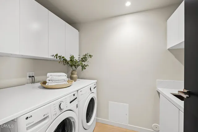 $2,835,000 | 1000 Avonoak Terrace, Glendale, CA 91206